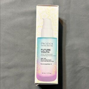 Pacifica Future Youth Daily Moisturizer - Blue and Pink